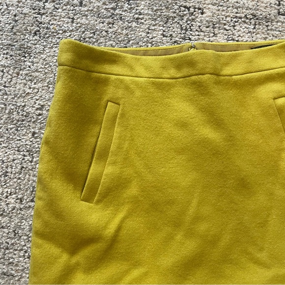 J. Crew Zip Pocket Wool Mini Skirt Citron Yellow Sz 2 - Picture 5 of 8